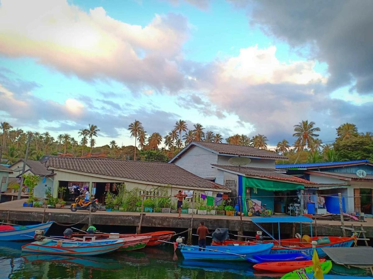 Baan Rabieng Talay Homestayบ้านระเบียงทะเล โฮมสเตย์เกาะกูด Ko Kut Exterior foto